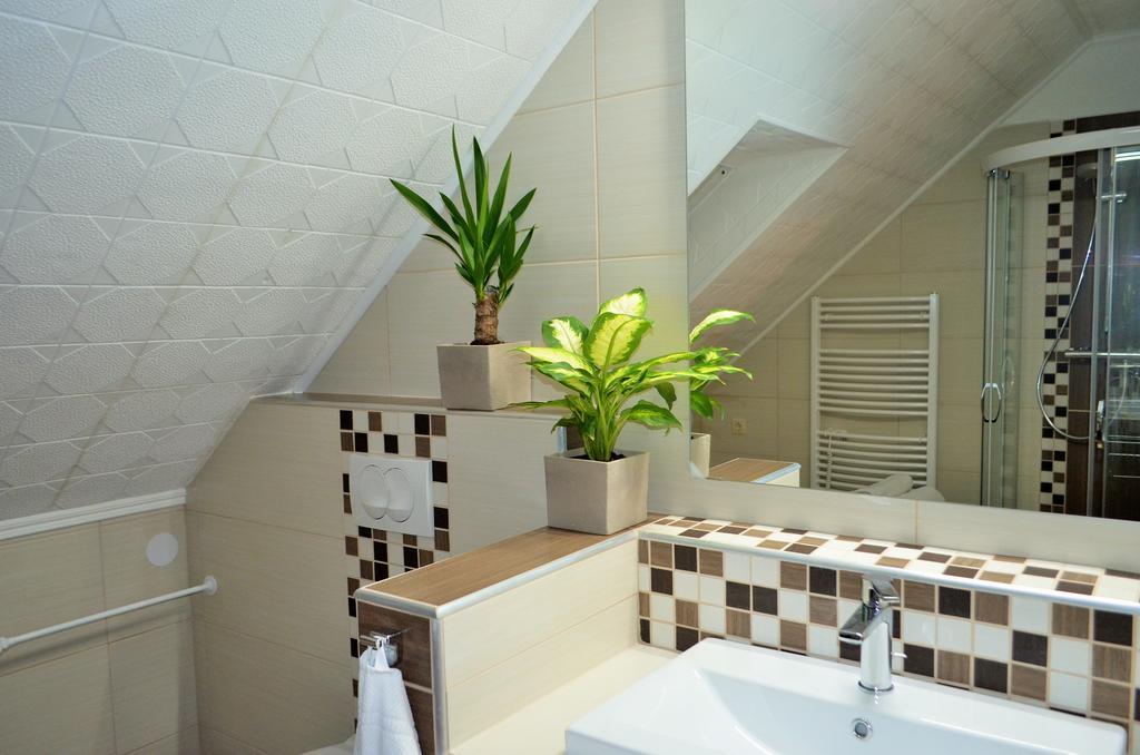 Fadora Apartman ตีฮานี ห้อง รูปภาพ
