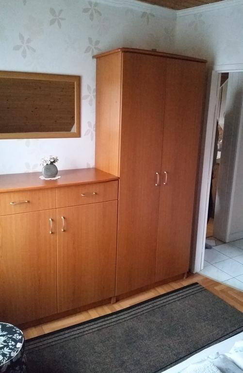 Fadora Apartman ตีฮานี ภายนอก รูปภาพ